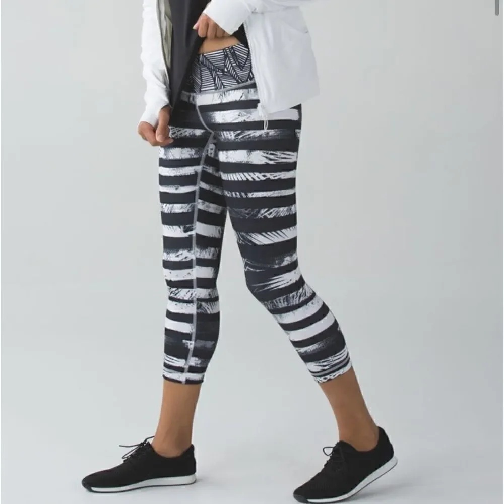 Lululemon Full-On Luon Wunder Under Crop II  Mid Rise Leggings (Shady Palms) - 4